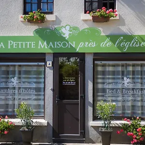 La Petite Maison Pres De L'eglise Bed & Breakfast