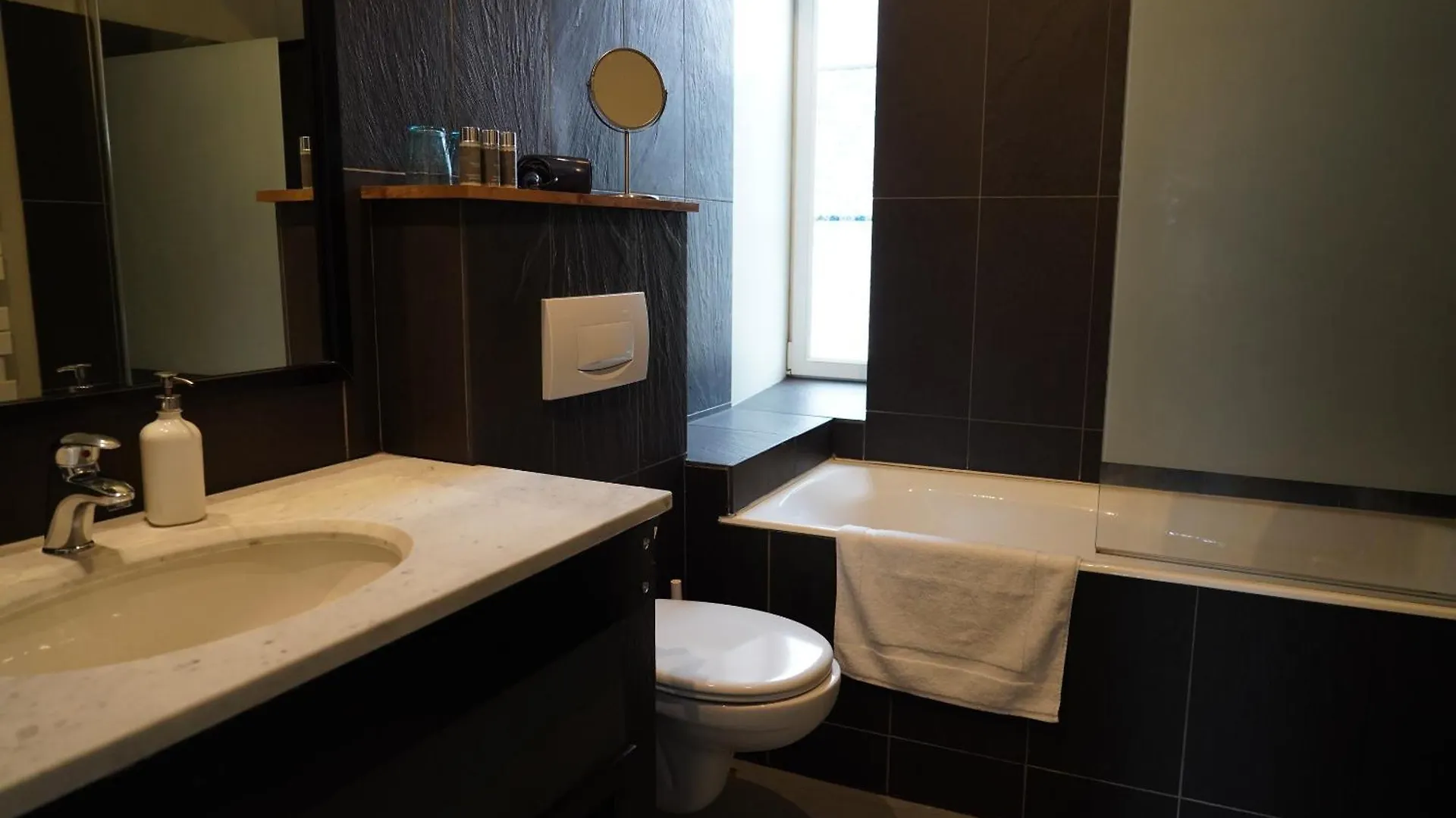 ***  Hotel De La Houle Saint-Briac-sur-Mer Fransa