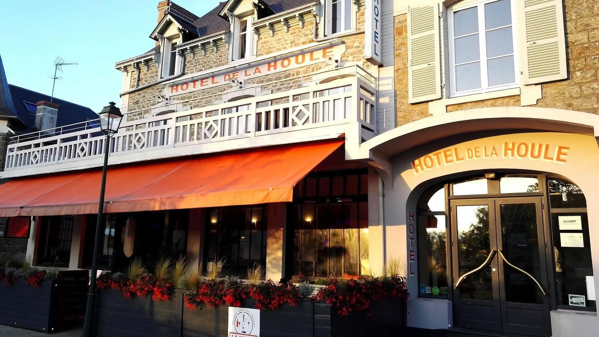 Hotel De La Houle Saint-Briac-sur-Mer